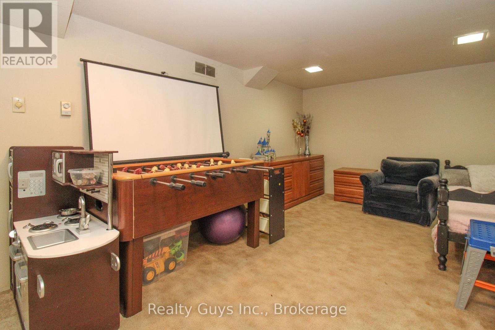 727 Chesterfield Avenue, Peterborough (Northcrest Ward 5), Ontario  K9H 4Y1 - Photo 45 - X13660780