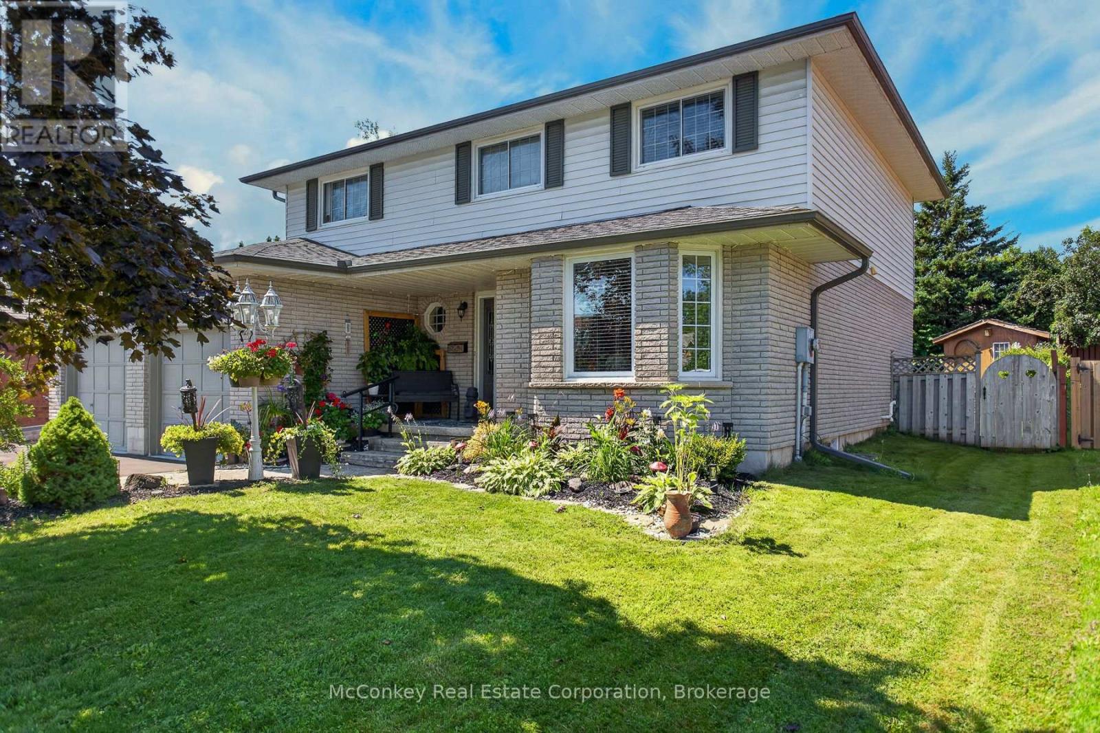1817 Parkwood Circle, Peterborough (Monaghan Ward 2), Ontario  K9J 8C3 - Photo 2 - X13660976