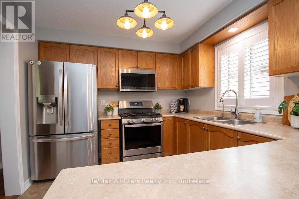 37 Sweetnam Drive, Kawartha Lakes (Lindsay), Ontario  K9V 0A7 - Photo 11 - X13661284
