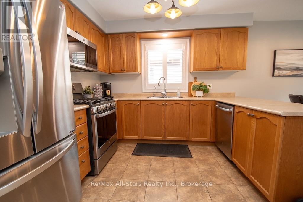 37 Sweetnam Drive, Kawartha Lakes (Lindsay), Ontario  K9V 0A7 - Photo 12 - X13661284