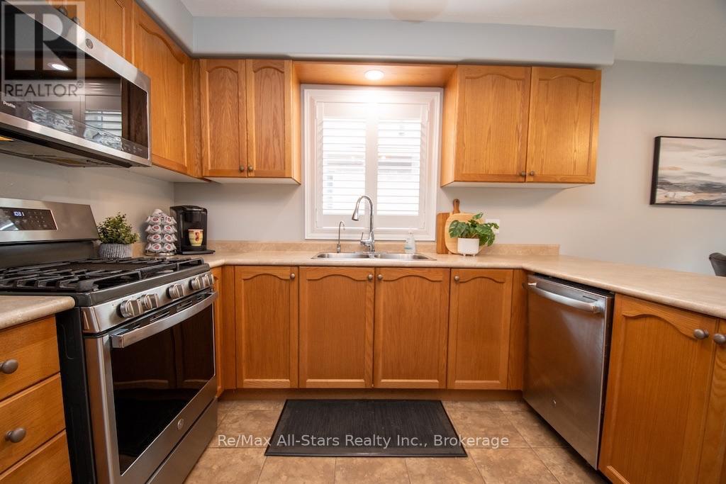 37 Sweetnam Drive, Kawartha Lakes (Lindsay), Ontario  K9V 0A7 - Photo 13 - X13661284