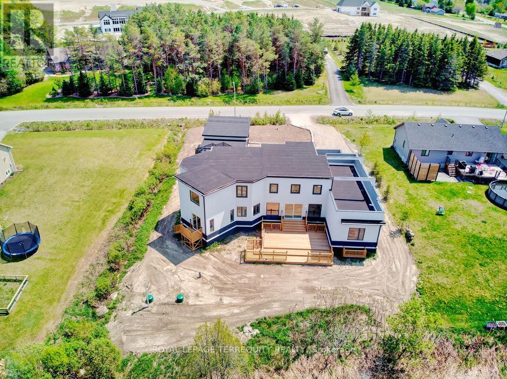 9 Rustlewood Avenue, Kawartha Lakes (Manvers), Ontario  L0A 1A0 - Photo 2 - X13661272
