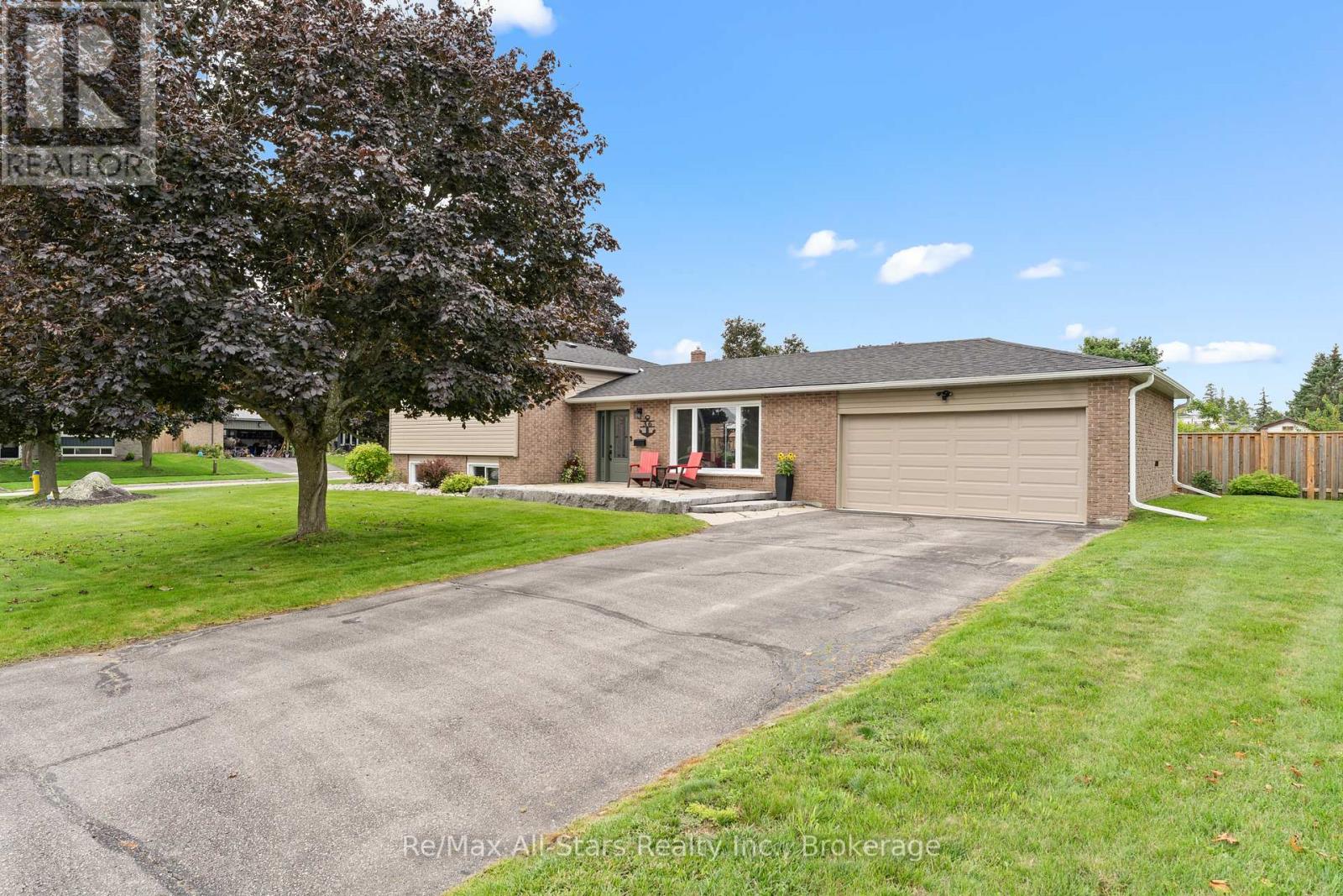 36 Edgewood Drive, Kawartha Lakes (Lindsay), Ontario  K9V 4W4 - Photo 2 - X13663286