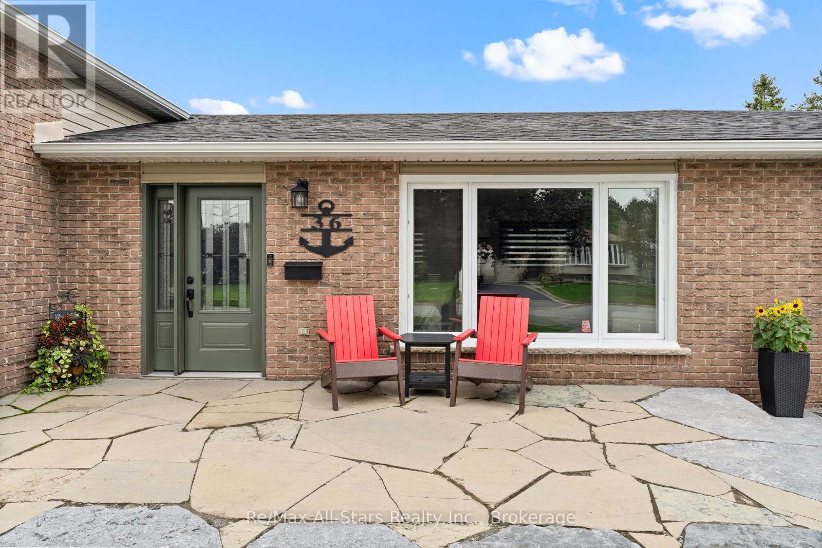 36 Edgewood Drive, Kawartha Lakes (Lindsay), Ontario  K9V 4W4 - Photo 3 - X13663286