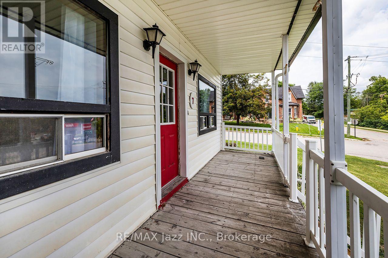7 Union Street, Cavan Monaghan (Millbrook Village), Ontario  L0A 1G0 - Photo 3 - X13663342
