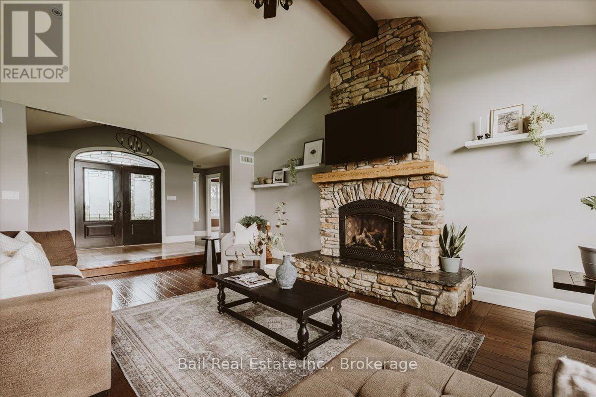 1035 Listowel Line, Selwyn, Ontario  K0L 1T0 - Photo 11 - X13663354