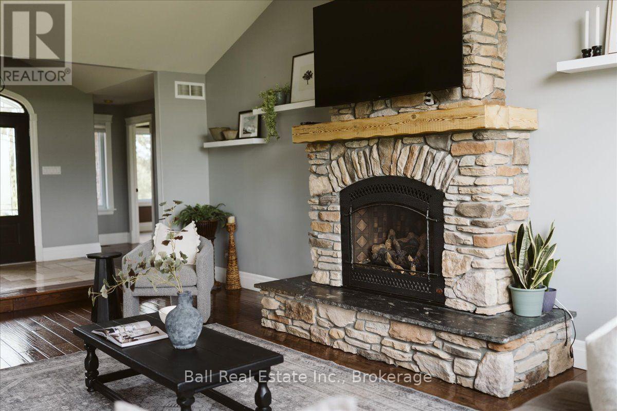 1035 Listowel Line, Selwyn, Ontario  K0L 1T0 - Photo 12 - X13663354