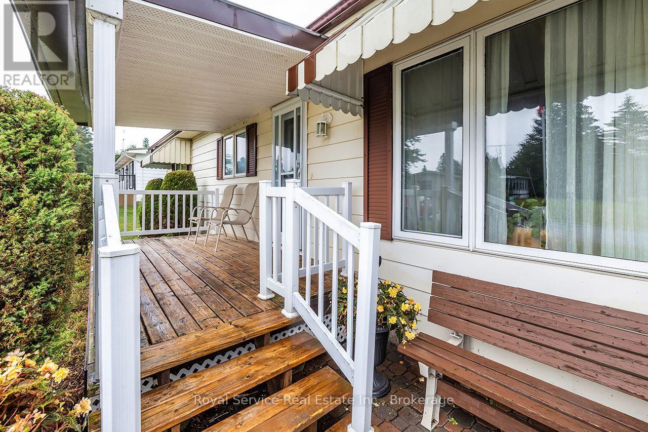 16 Vista Drive, Kawartha Lakes (Lindsay), Ontario  K9V 0H7 - Photo 3 - X13663808