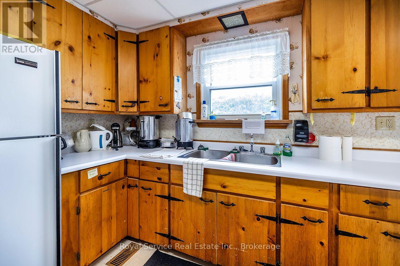 16 Vista Drive, Kawartha Lakes (Lindsay), Ontario  K9V 0H7 - Photo 36 - X13663808