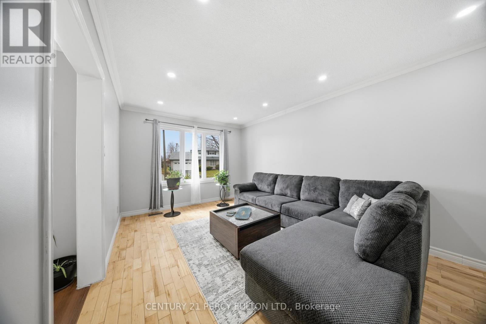 1853 Mapleridge Drive, Peterborough (Monaghan Ward 2), Ontario  K9K 1R1 - Photo 5 - X13663840