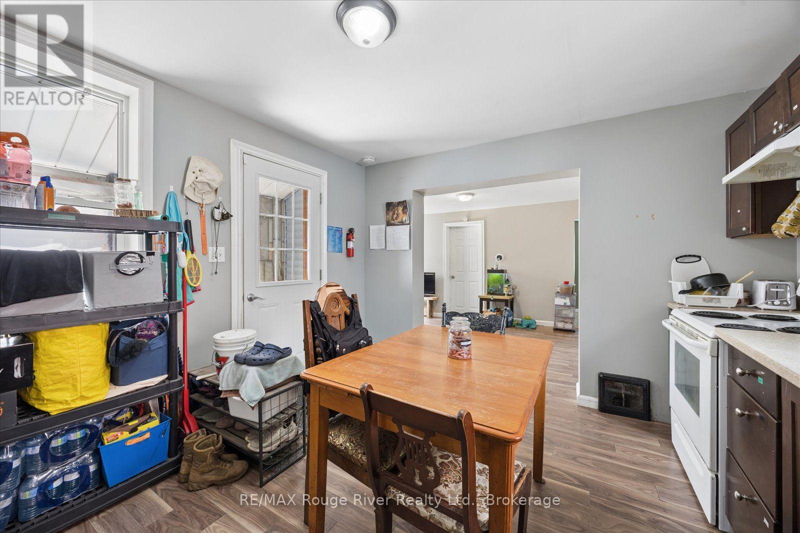 79 Parkhill Road W, Peterborough (Town Ward 3), Ontario  K9H 3G7 - Photo 13 - X13664066