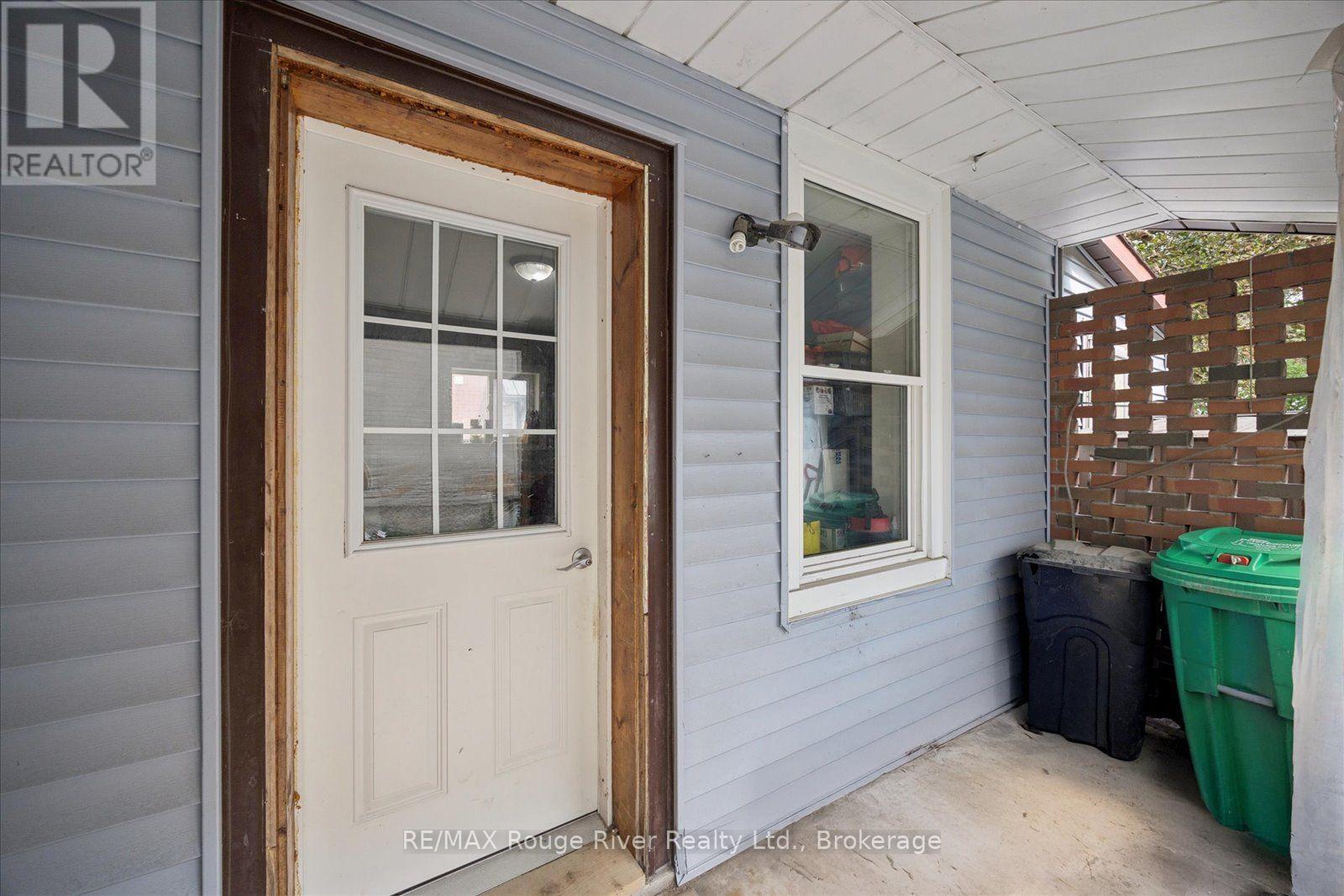 79 Parkhill Road W, Peterborough (Town Ward 3), Ontario  K9H 3G7 - Photo 23 - X13664066