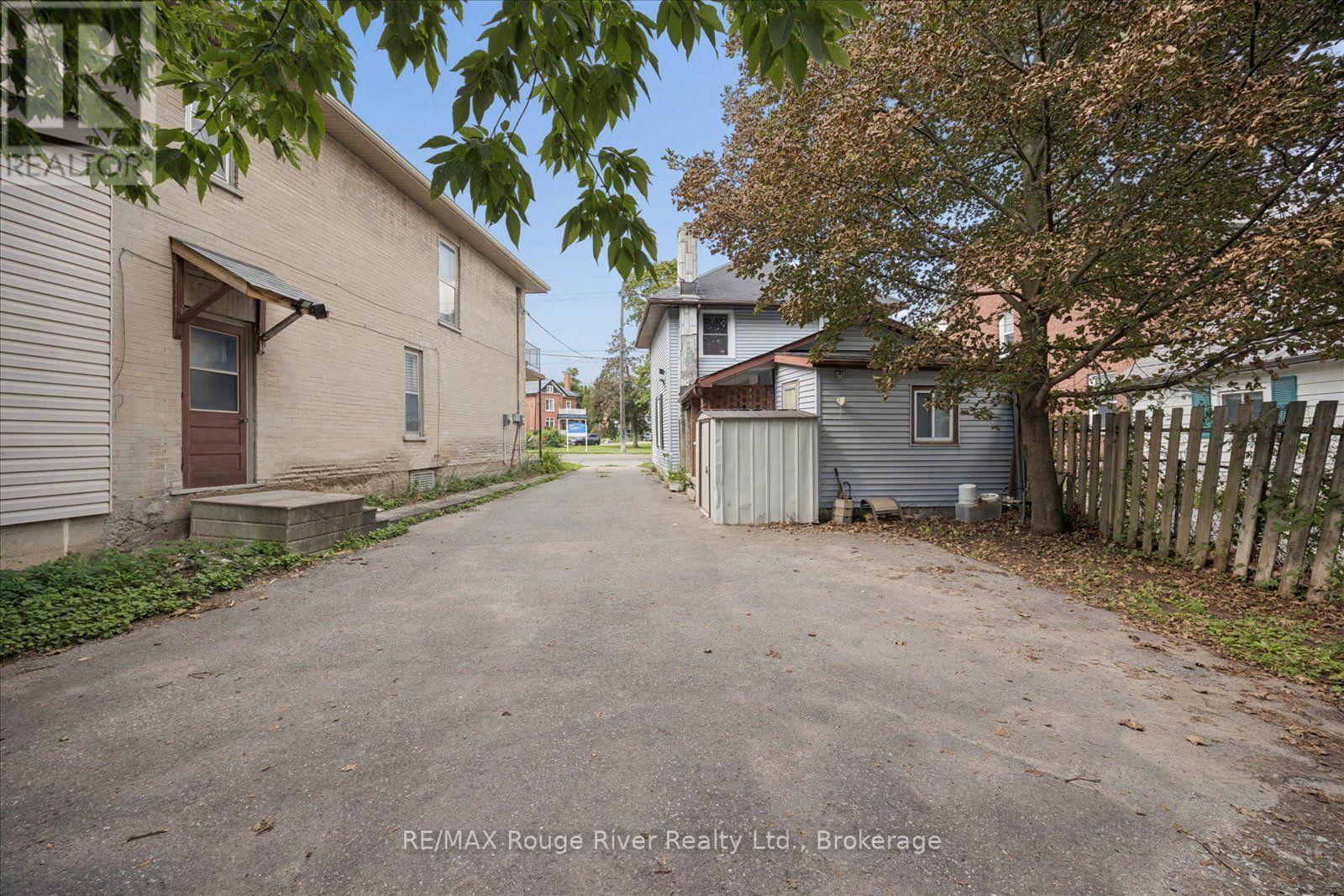 79 Parkhill Road W, Peterborough (Town Ward 3), Ontario  K9H 3G7 - Photo 25 - X13664066