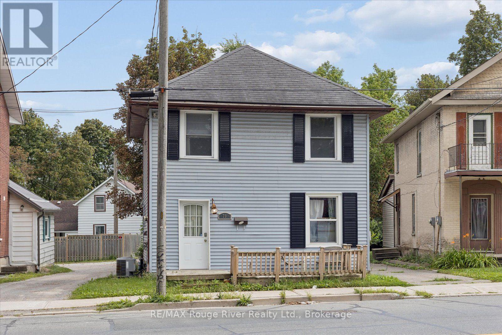 79 Parkhill Road W, Peterborough (Town Ward 3), Ontario  K9H 3G7 - Photo 3 - X13664066