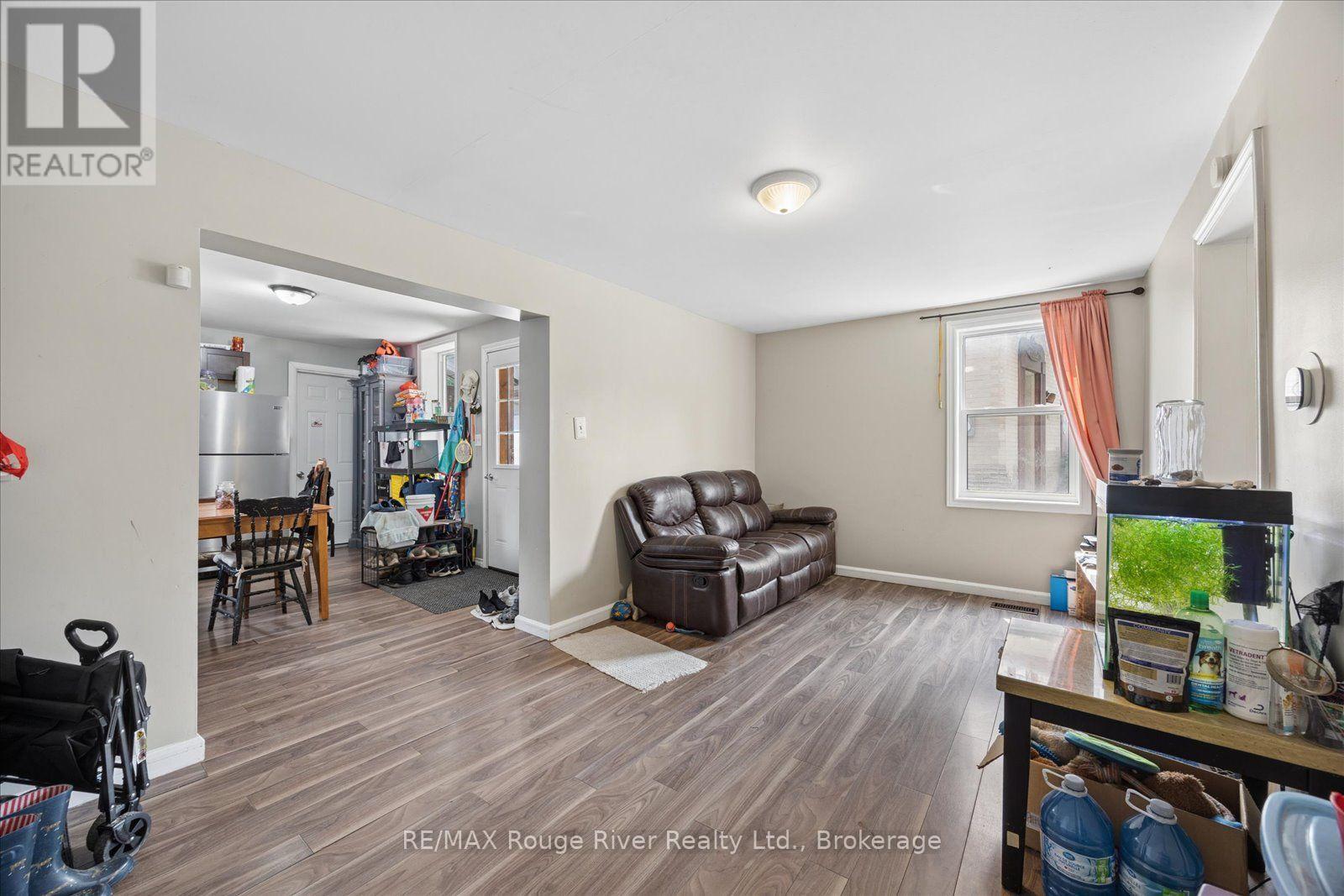 79 Parkhill Road W, Peterborough (Town Ward 3), Ontario  K9H 3G7 - Photo 8 - X13664066