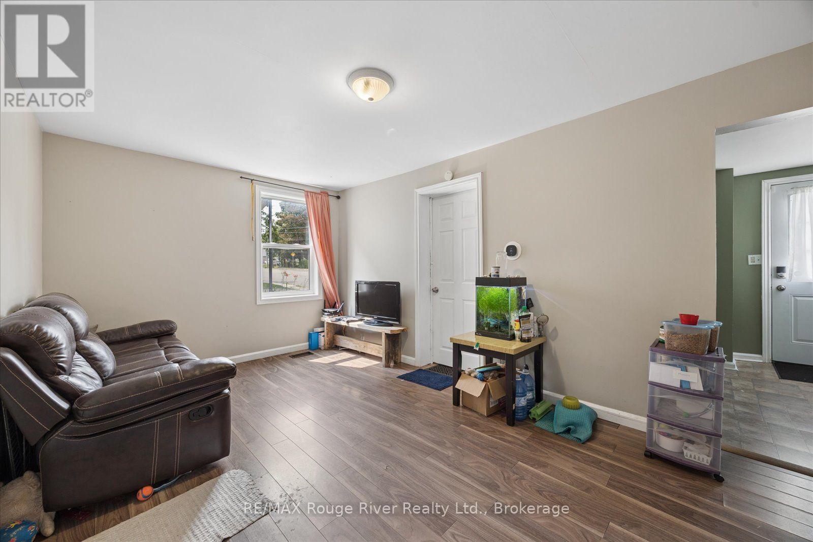 79 Parkhill Road W, Peterborough (Town Ward 3), Ontario  K9H 3G7 - Photo 9 - X13664066