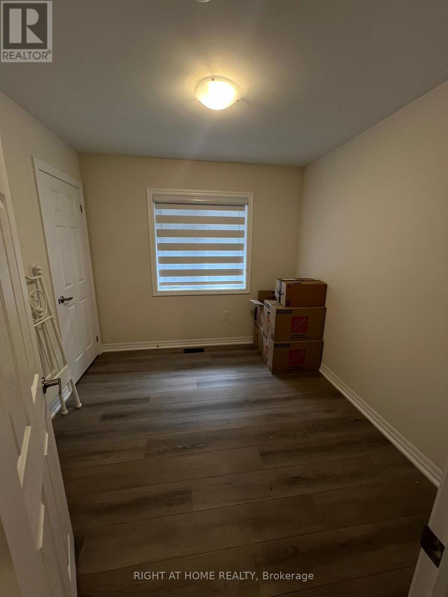 30 Northrop Avenue, Clarington (Newcastle), Ontario  L1B 0W7 - Photo 10 - E13664824