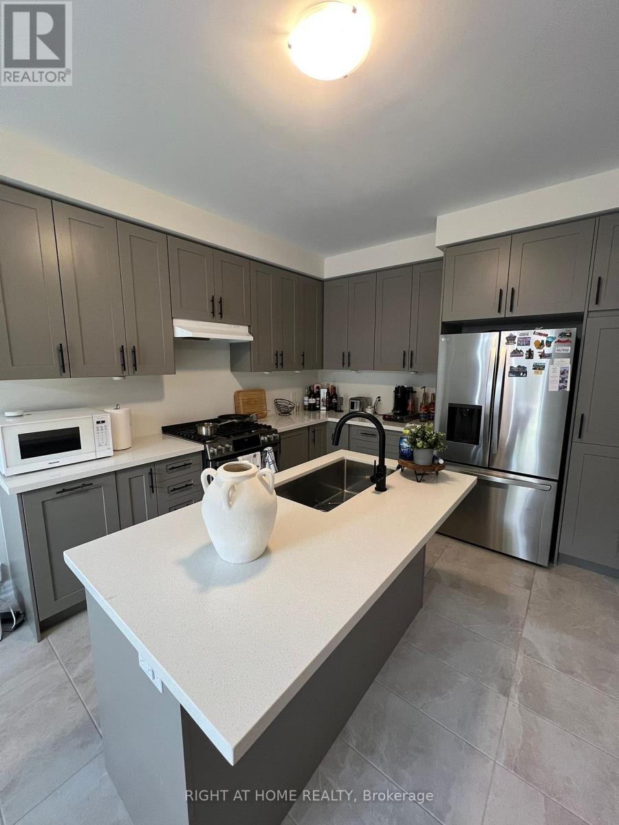 30 Northrop Avenue, Clarington (Newcastle), Ontario  L1B 0W7 - Photo 19 - E13664824