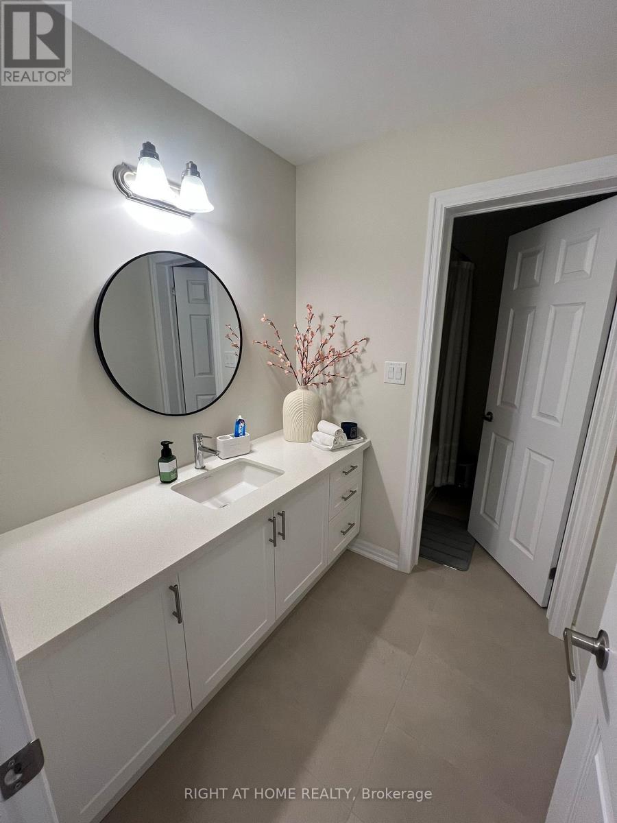 30 Northrop Avenue, Clarington (Newcastle), Ontario  L1B 0W7 - Photo 8 - E13664824