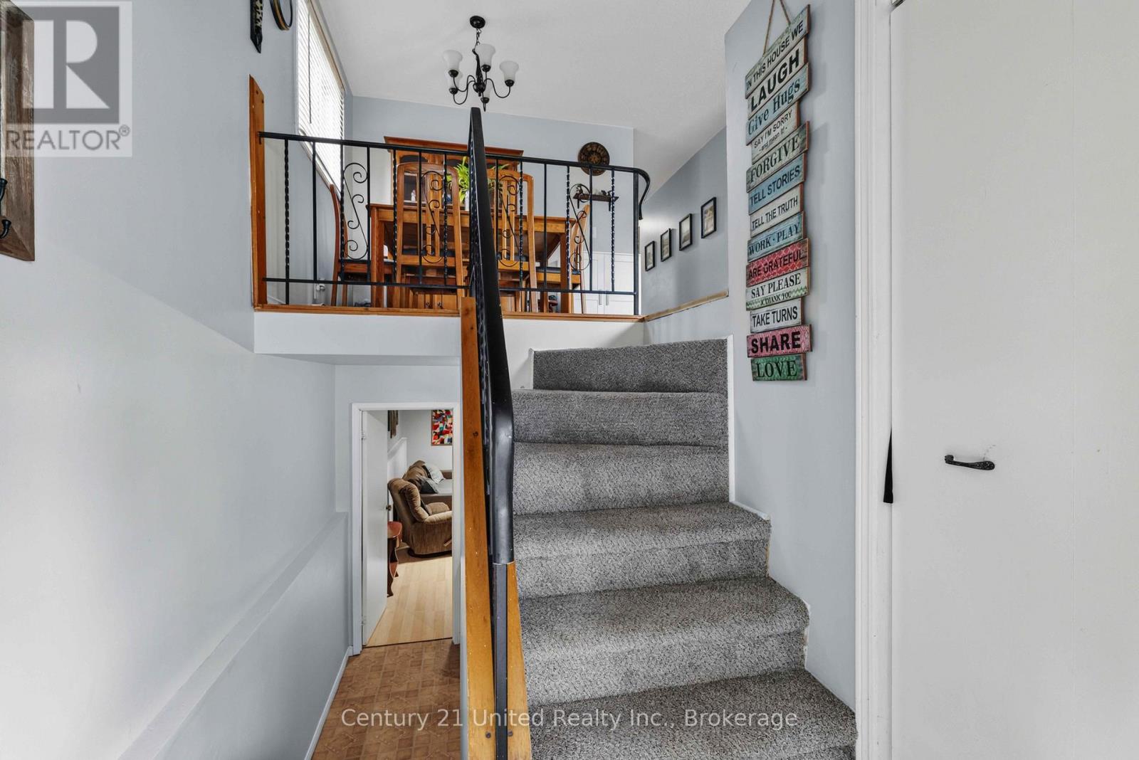 718 Mountain Ash Road, Peterborough (Otonabee Ward 1), Ontario  K9J 8K1 - Photo 3 - X13665790