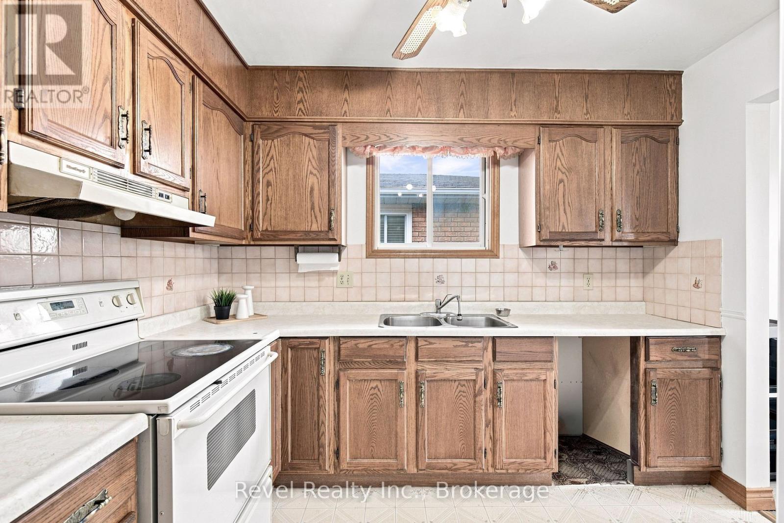 43 Wilson Avenue, Kawartha Lakes (Lindsay), Ontario  K9V 5S3 - Photo 13 - X13665946