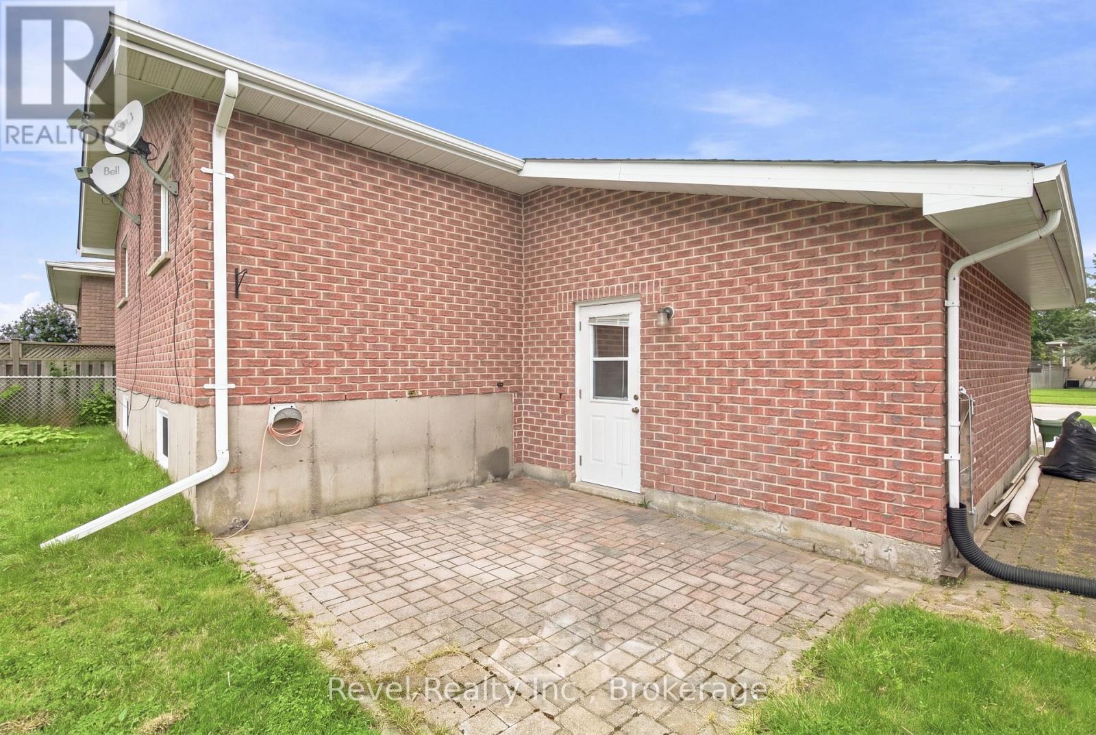43 Wilson Avenue, Kawartha Lakes (Lindsay), Ontario  K9V 5S3 - Photo 35 - X13665946