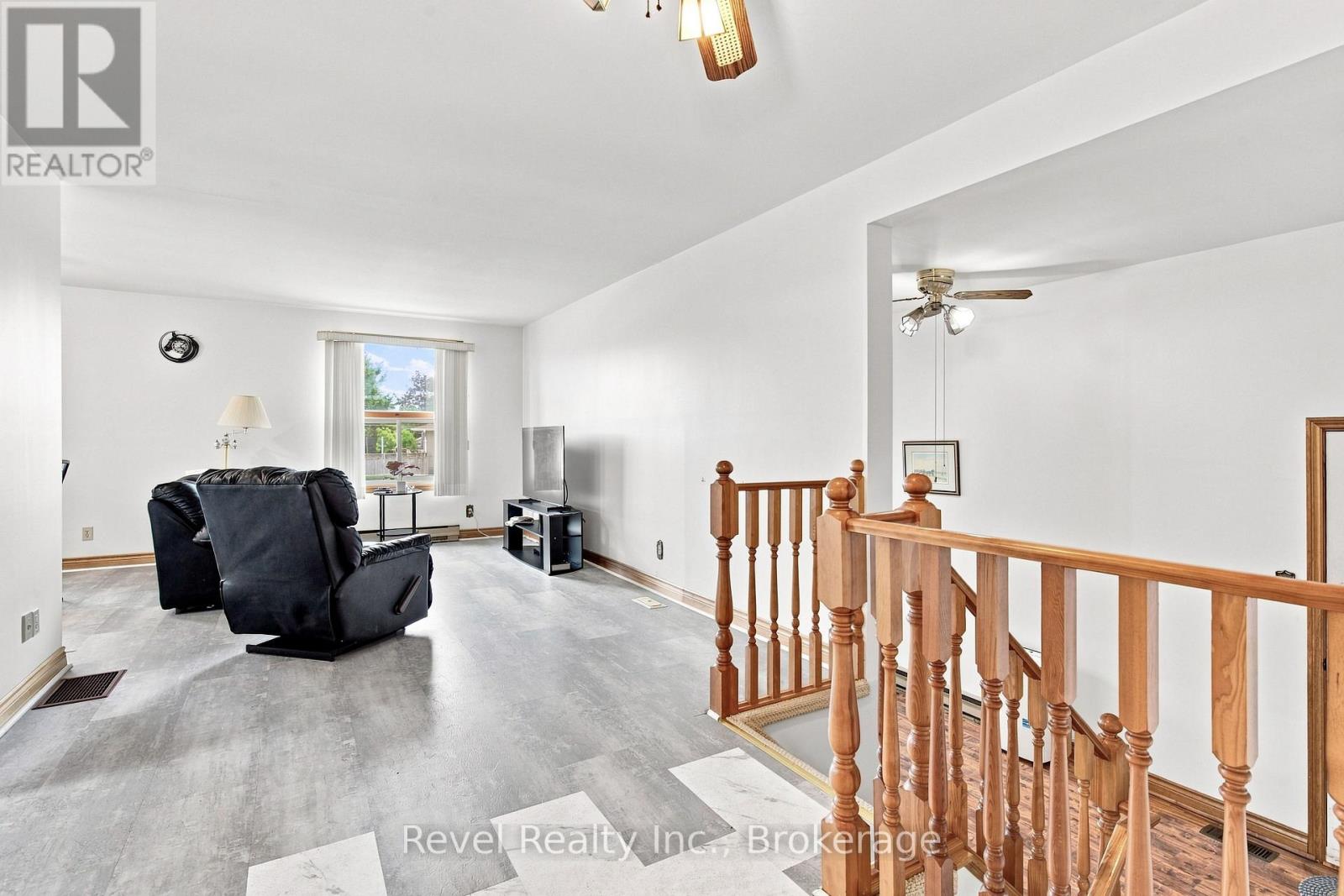 43 Wilson Avenue, Kawartha Lakes (Lindsay), Ontario  K9V 5S3 - Photo 6 - X13665946