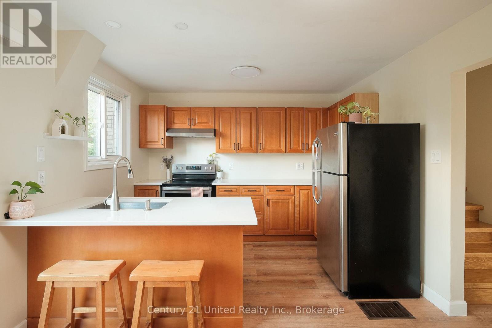 922 Webber Avenue, Peterborough (Otonabee Ward 1), Ontario  K9J 5Y1 - Photo 7 - X13666122