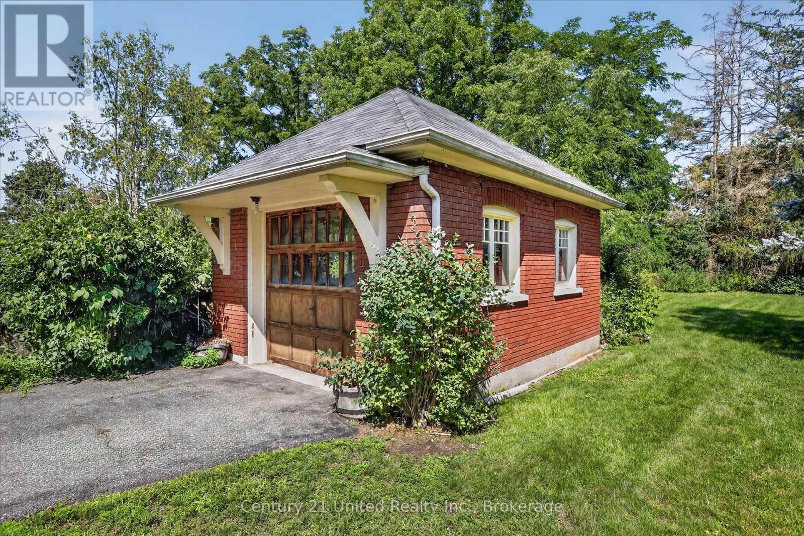 498 Weller Street, Peterborough (Town Ward 3), Ontario  K9H 2N6 - Photo 37 - X13666424