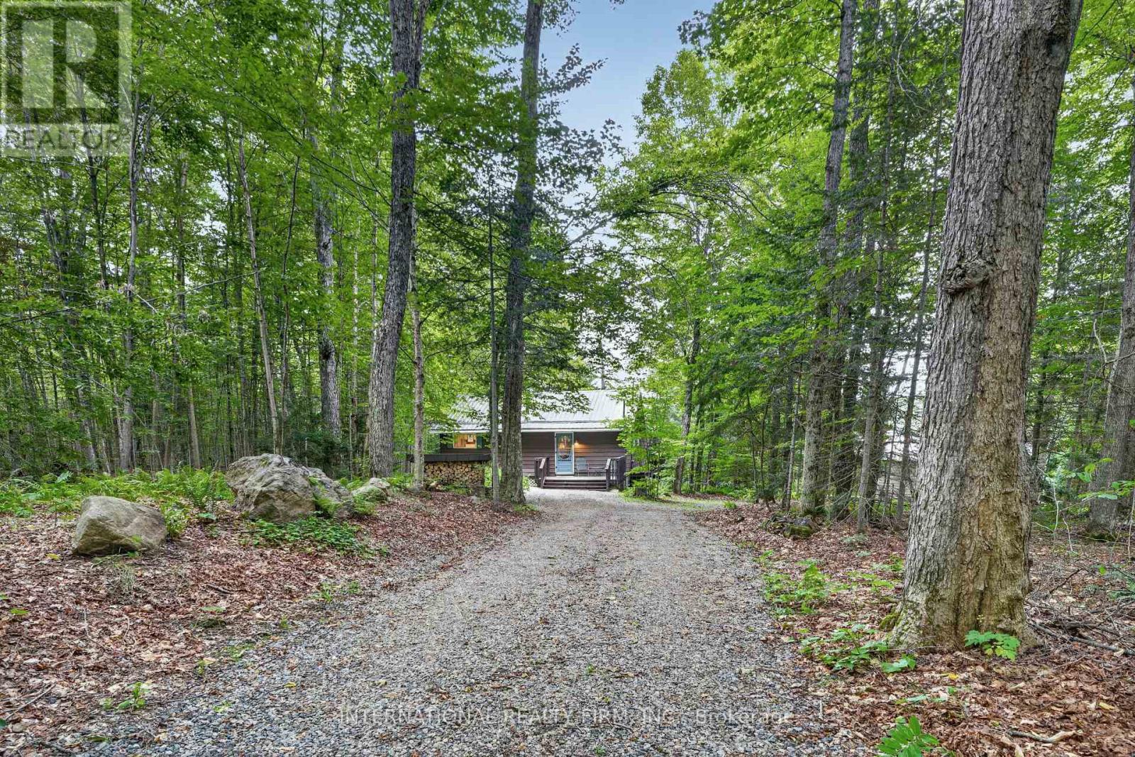 1040 Larix Lane N, Dysart Et Al (Harcourt), Ontario  K0L 1M1 - Photo 2 - X13666642