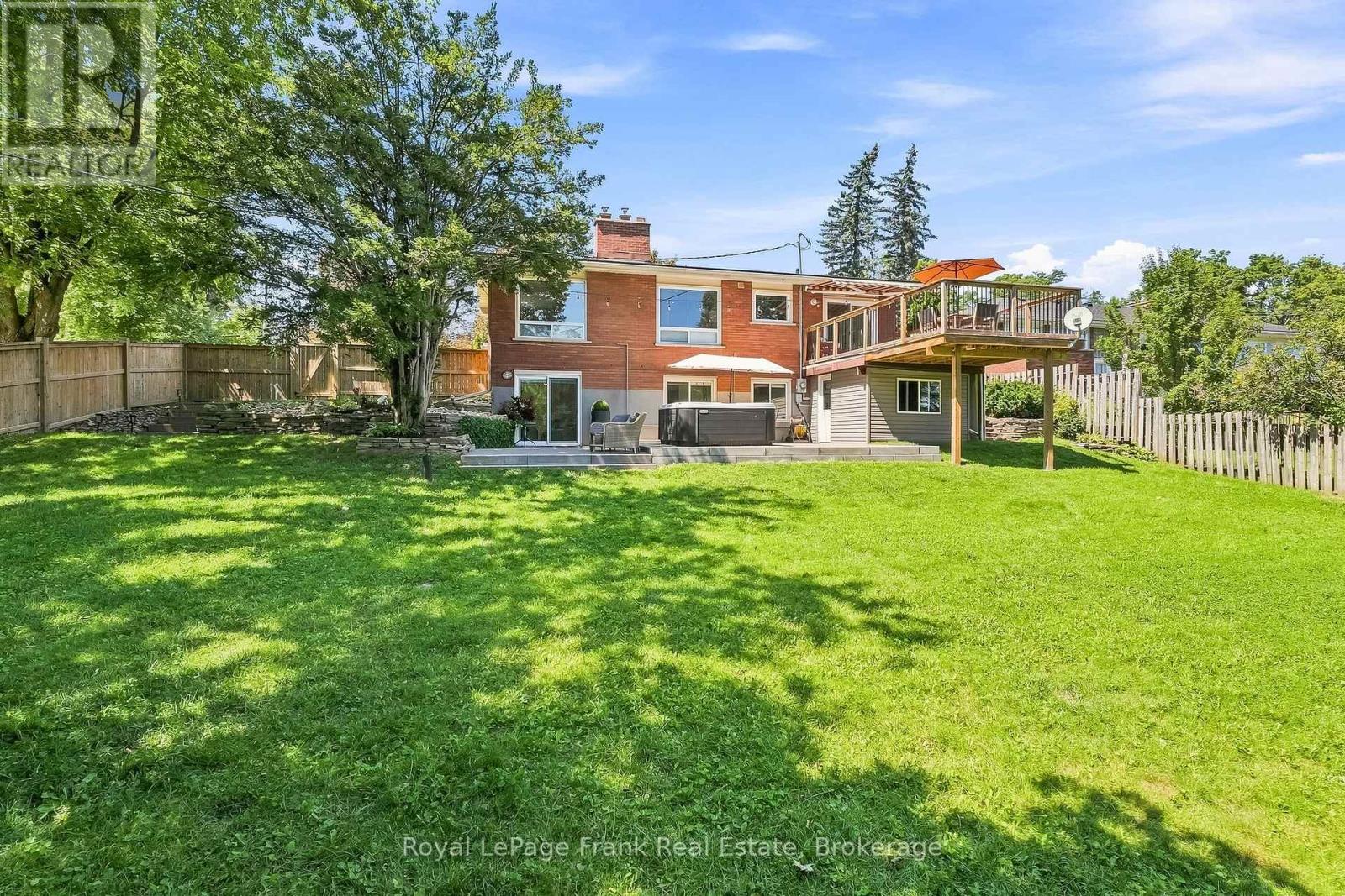 2 Crestwood Avenue, Peterborough (Monaghan Ward 2), Ontario  K9J 1M8 - Photo 36 - X13667614