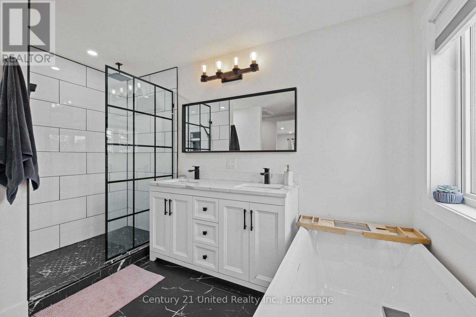 27 Awbrie Lane, Otonabee-South Monaghan, Ontario  K9J 0E6 - Photo 20 - X13668092