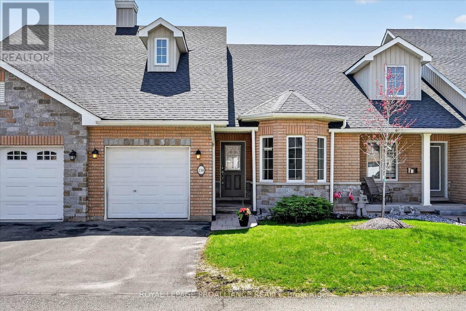 138 VILLAGE CRESCENT, peterborough (otonabee ward 1), Ontario