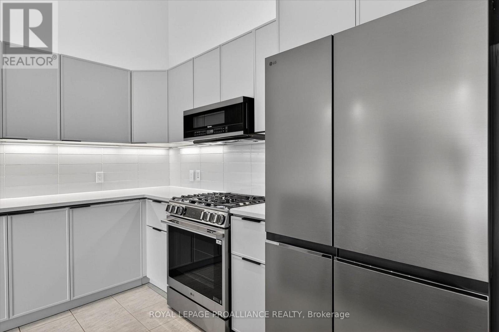 138 Village Crescent, Peterborough (Otonabee Ward 1), Ontario  K9J 0A9 - Photo 10 - X13668174