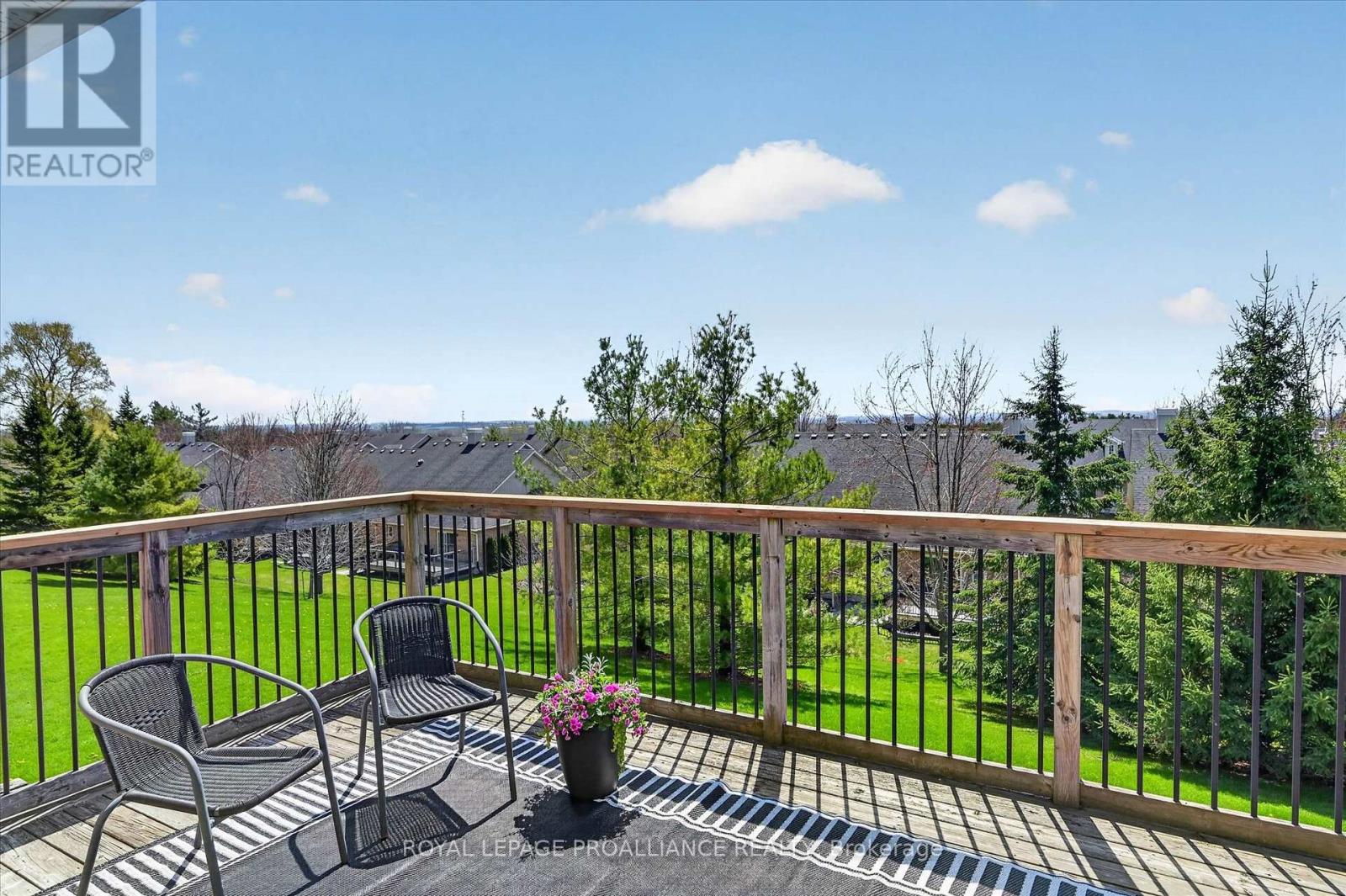 138 Village Crescent, Peterborough (Otonabee Ward 1), Ontario  K9J 0A9 - Photo 16 - X13668174