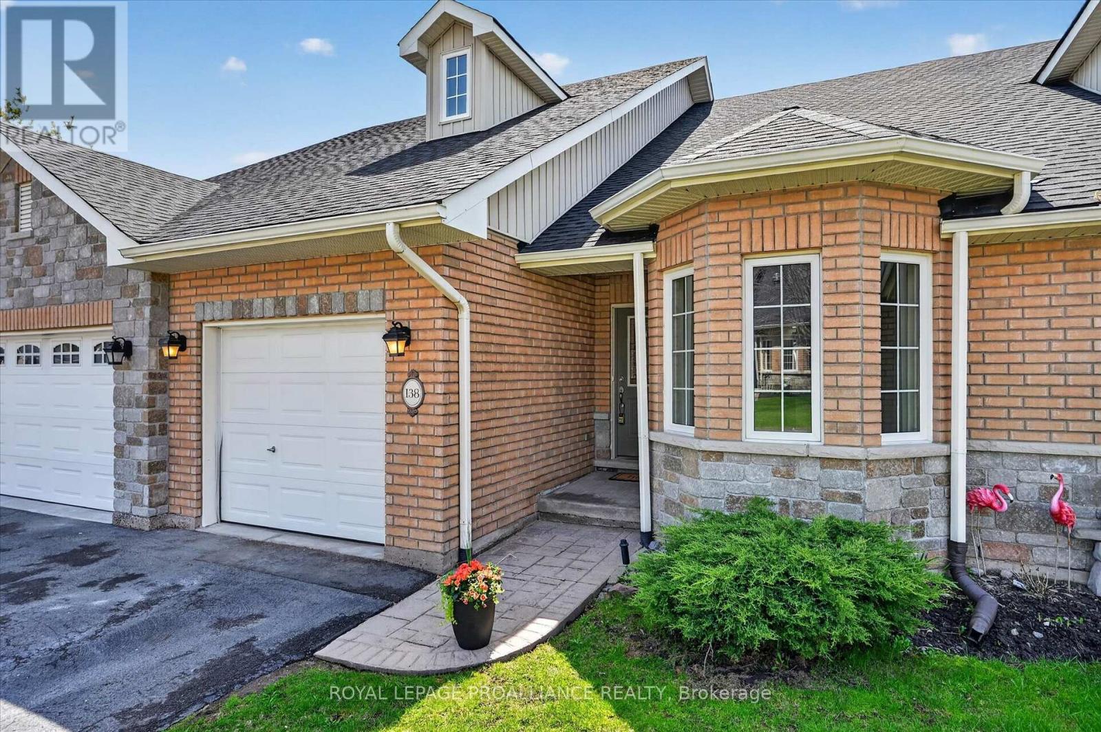 138 Village Crescent, Peterborough (Otonabee Ward 1), Ontario  K9J 0A9 - Photo 2 - X13668174