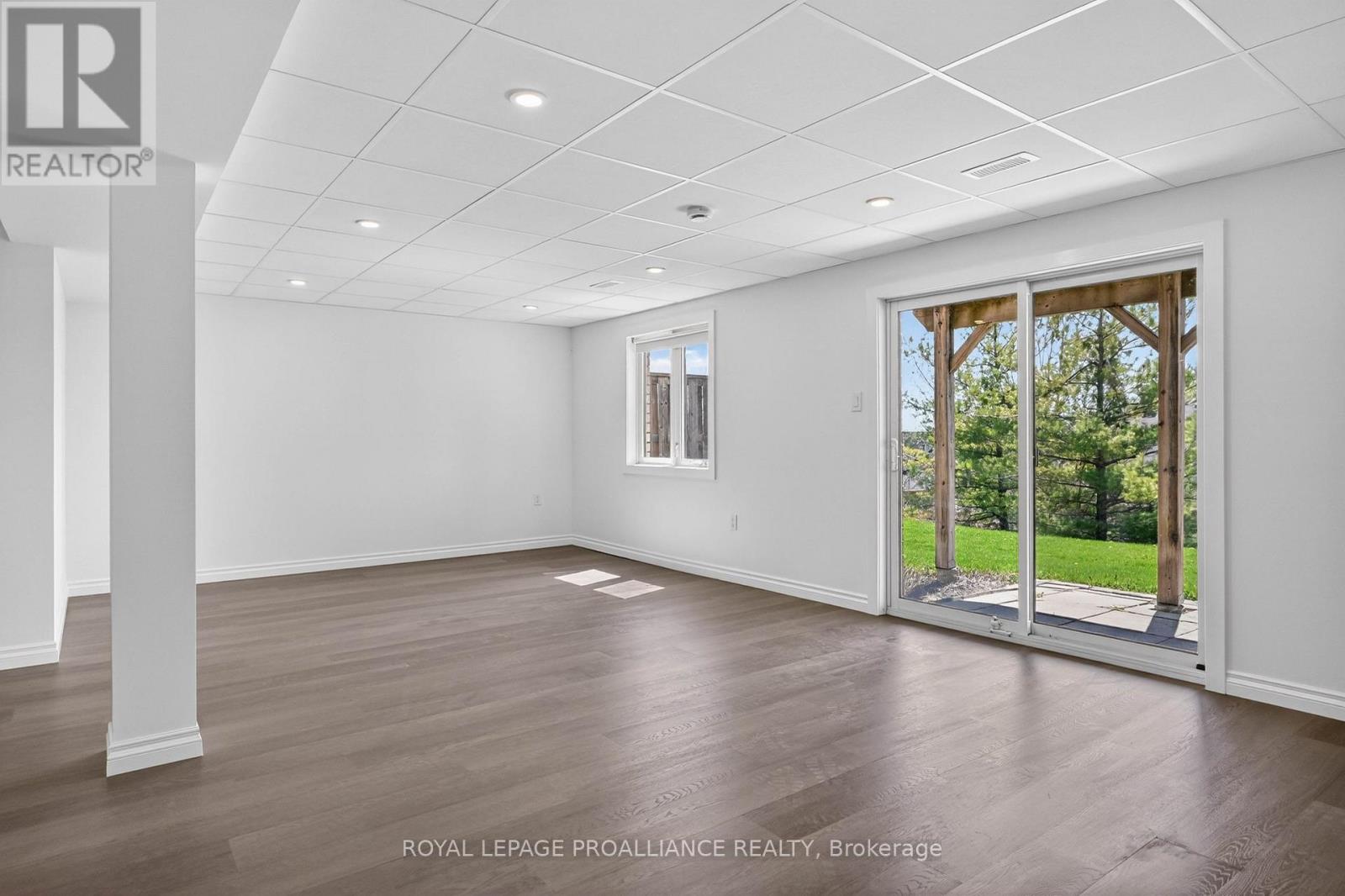 138 Village Crescent, Peterborough (Otonabee Ward 1), Ontario  K9J 0A9 - Photo 34 - X13668174