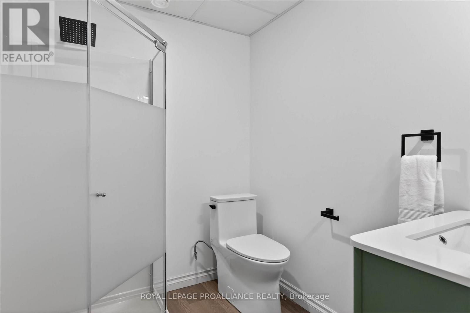 138 Village Crescent, Peterborough (Otonabee Ward 1), Ontario  K9J 0A9 - Photo 36 - X13668174