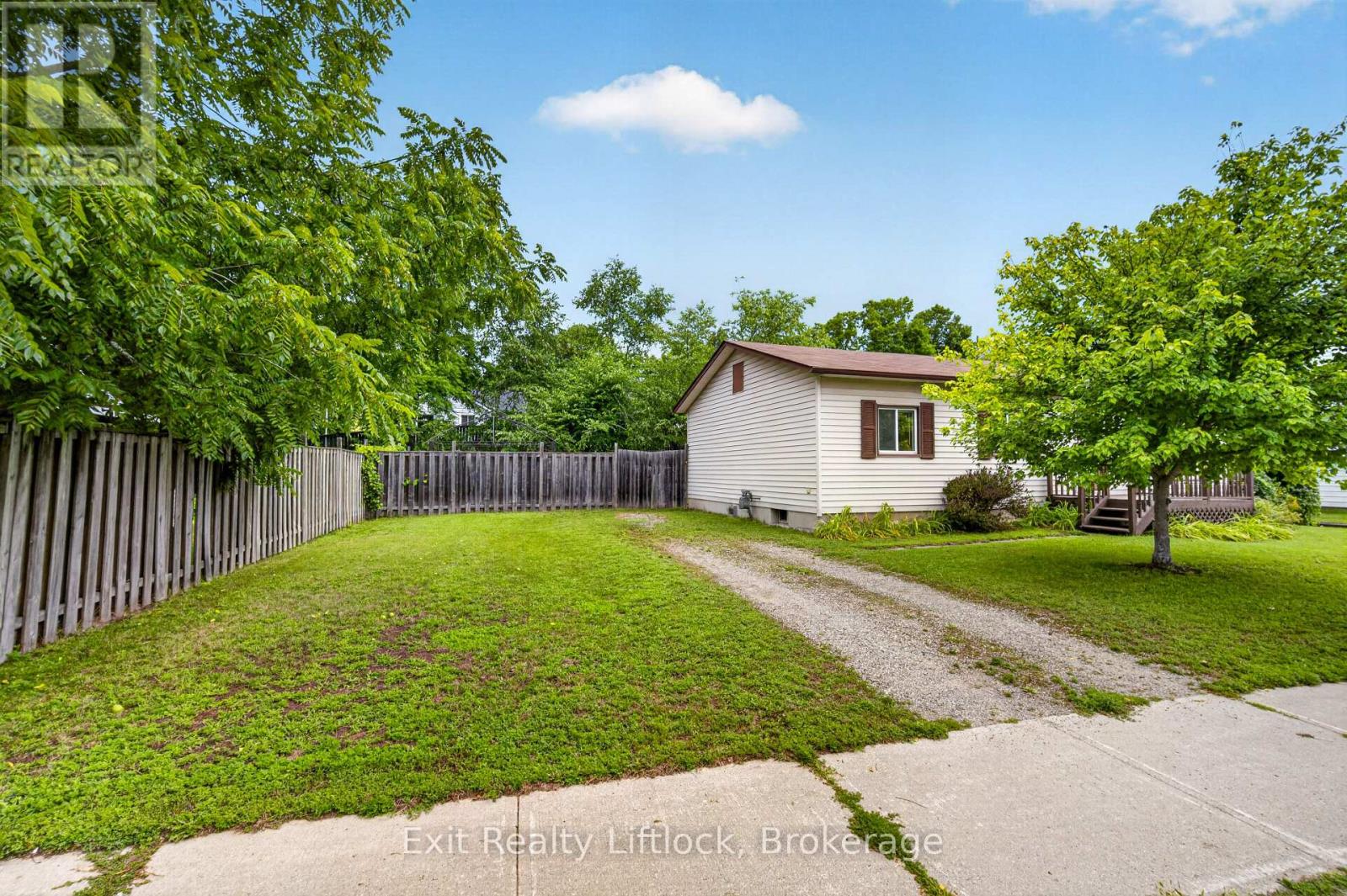 24 King Street W, Havelock-Belmont-Methuen (Havelock), Ontario  K0L 1Z0 - Photo 2 - X13669290