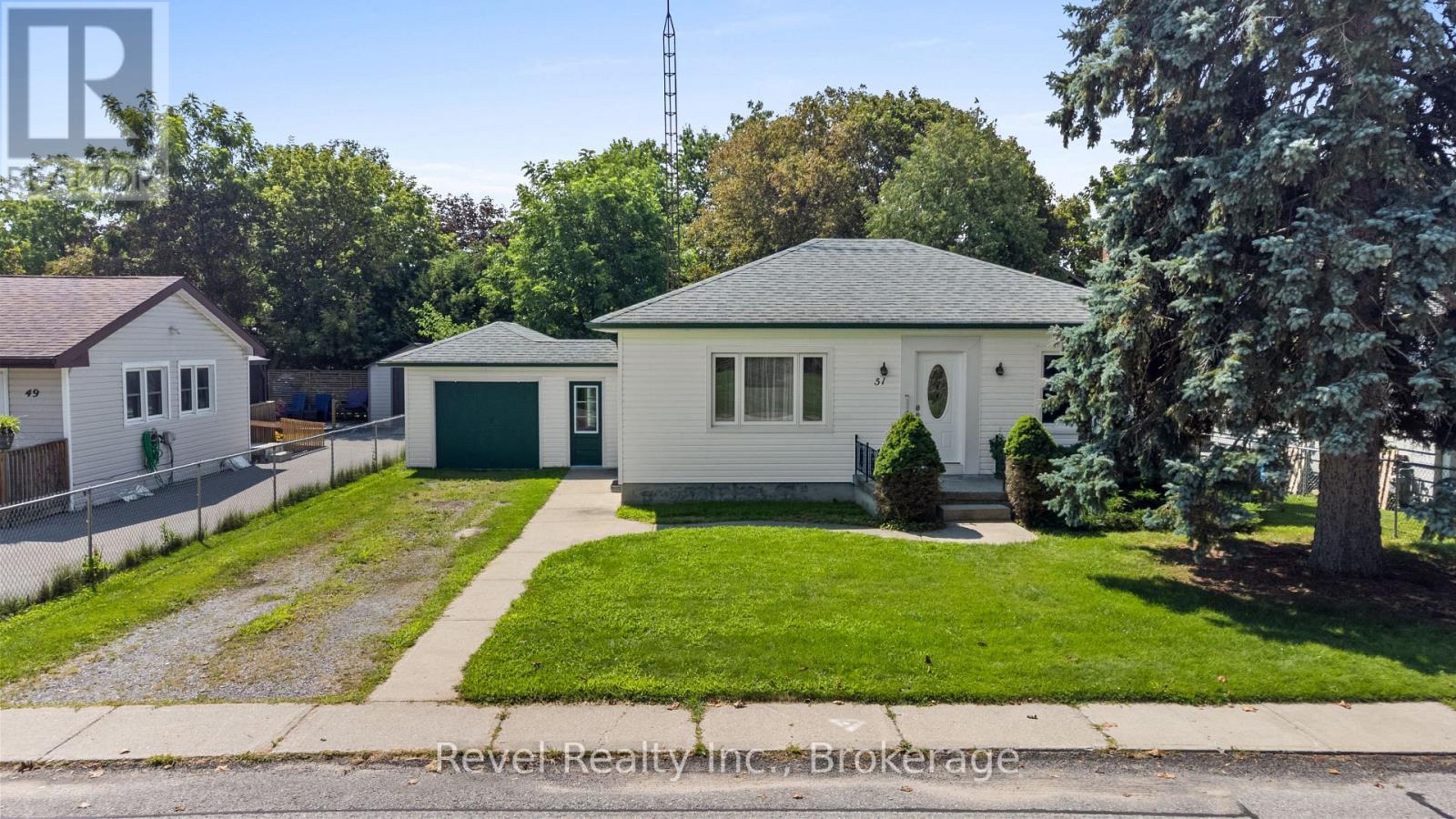 51 Cobbledick Street, Clarington (Orono), Ontario  L1B 1L9 - Photo 3 - E13669900