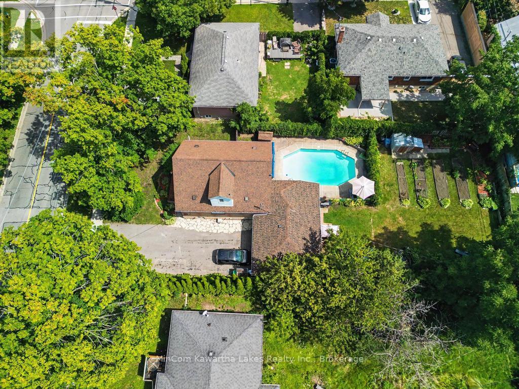 263 Bennet Street, Peterborough (Northcrest Ward 5), Ontario  K9H 5B8 - Photo 4 - X13670256