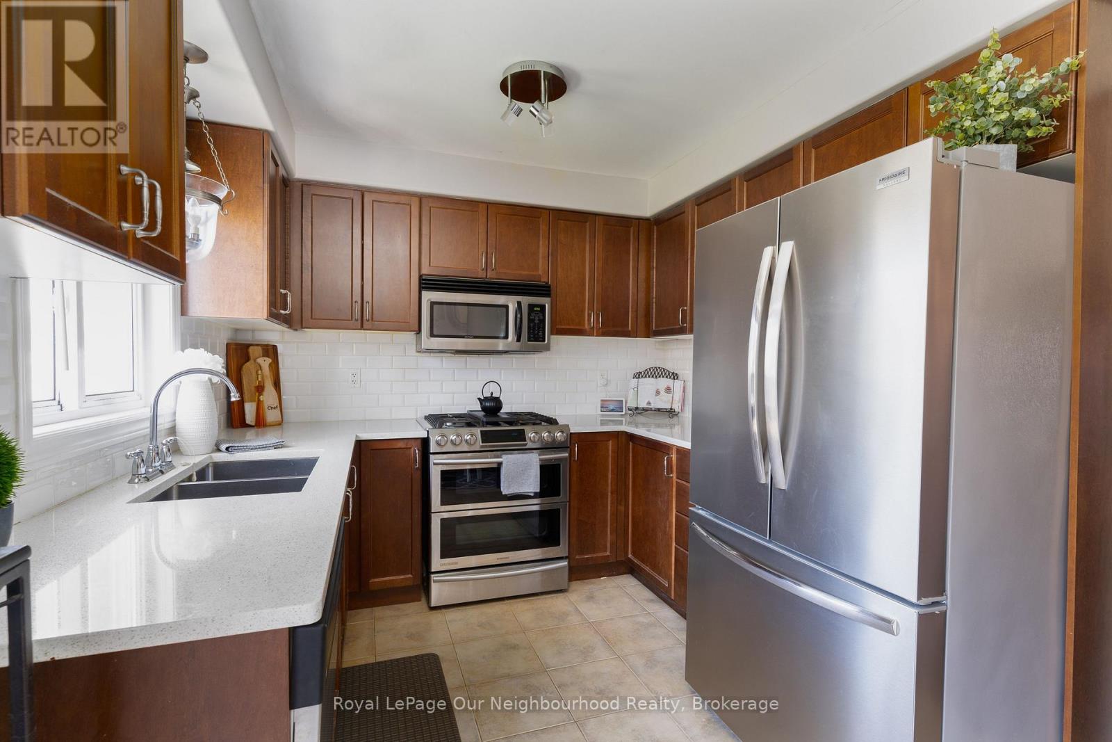 99 Sweetnam Drive, Kawartha Lakes (Lindsay), Ontario  K9V 0A6 - Photo 8 - X13670176