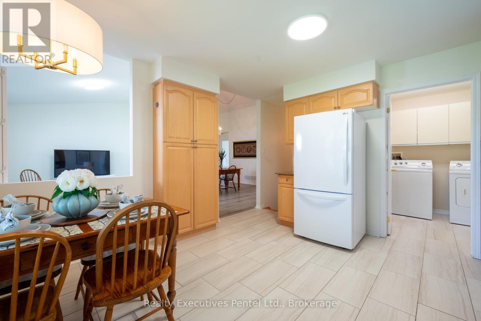 1 Cliff Drive, Clarington (Newcastle), Ontario  L1B 1P2 - Photo 26 - E13671092