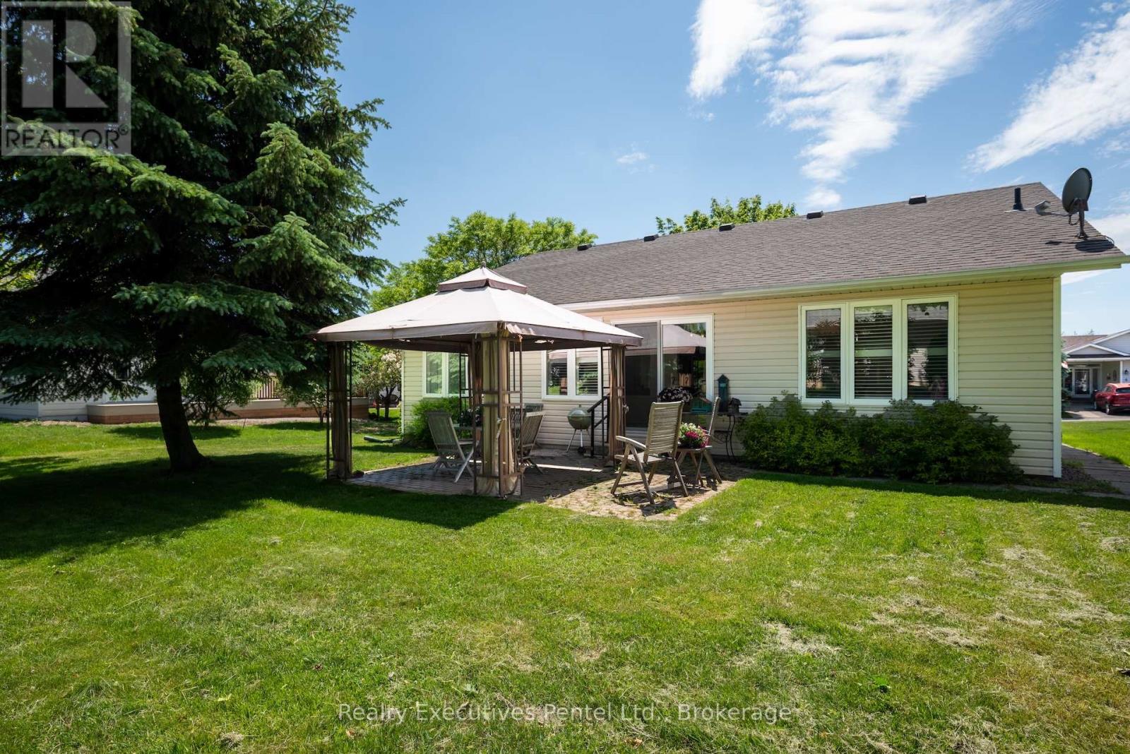 1 Cliff Drive, Clarington (Newcastle), Ontario  L1B 1P2 - Photo 33 - E13671092