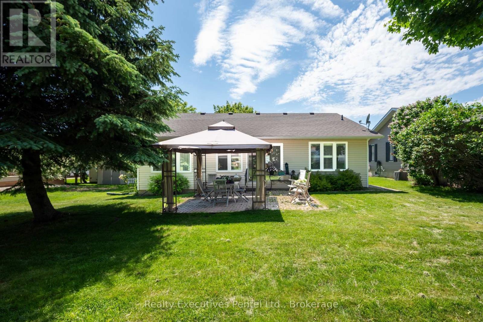 1 Cliff Drive, Clarington (Newcastle), Ontario  L1B 1P2 - Photo 34 - E13671092