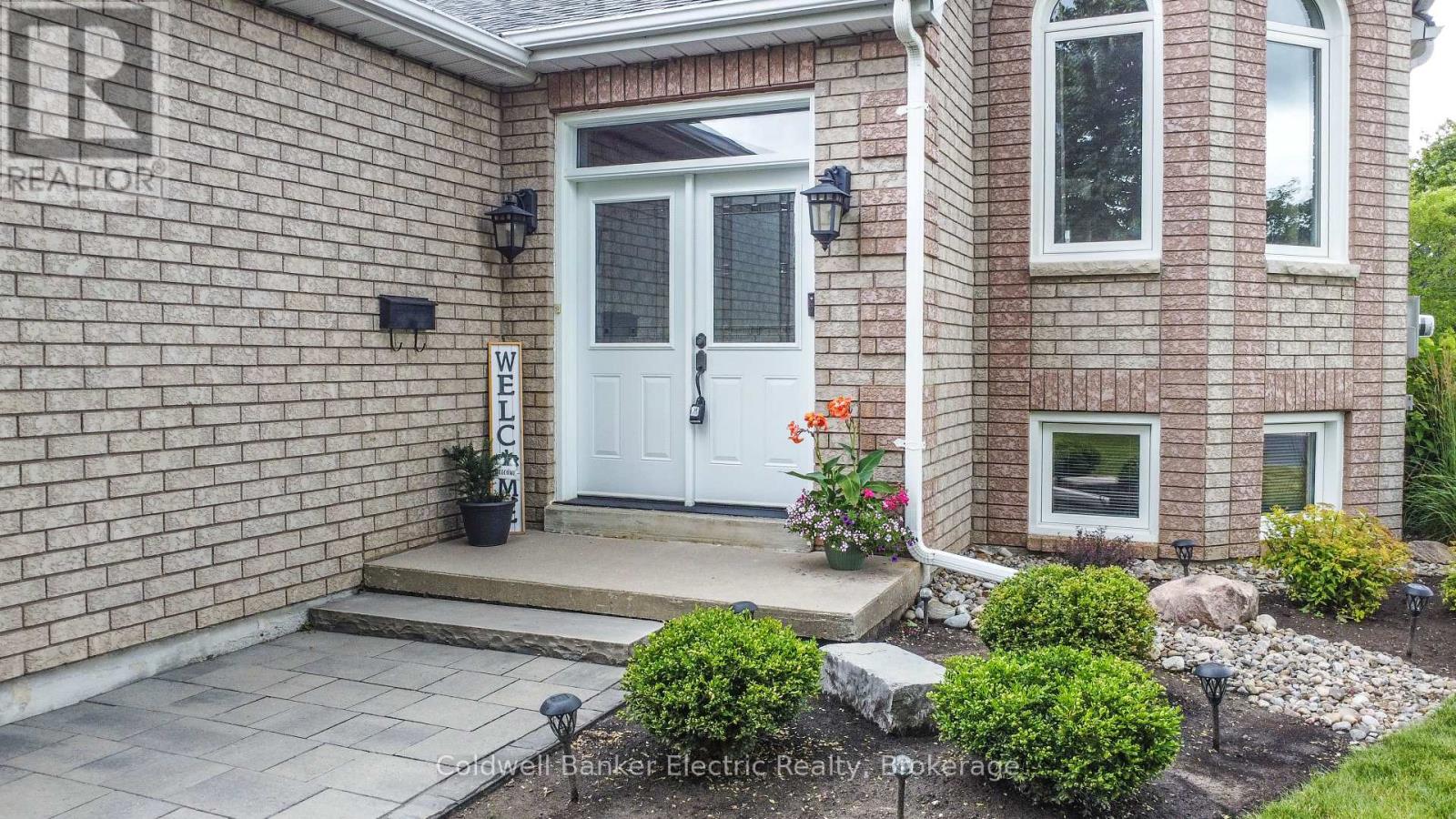 1338 Wildlark Drive, Peterborough (Monaghan Ward 2), Ontario  K9K 2J4 - Photo 2 - X13671780