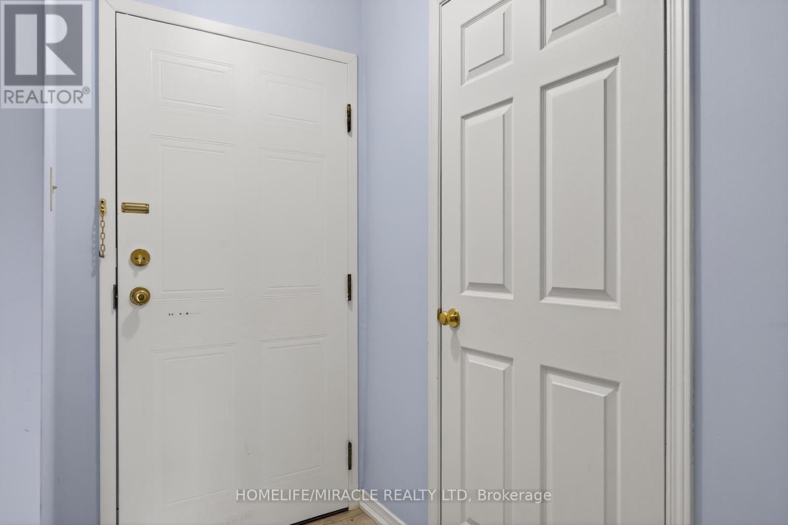 32 - 36 Champlain Crescent, Peterborough (Northcrest Ward 5), Ontario  K9L 1T1 - Photo 5 - X13671878