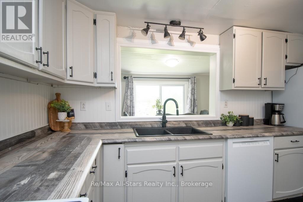 9 Riverside Drive, Kawartha Lakes (Lindsay), Ontario  K9V 0H6 - Photo 19 - X13672558