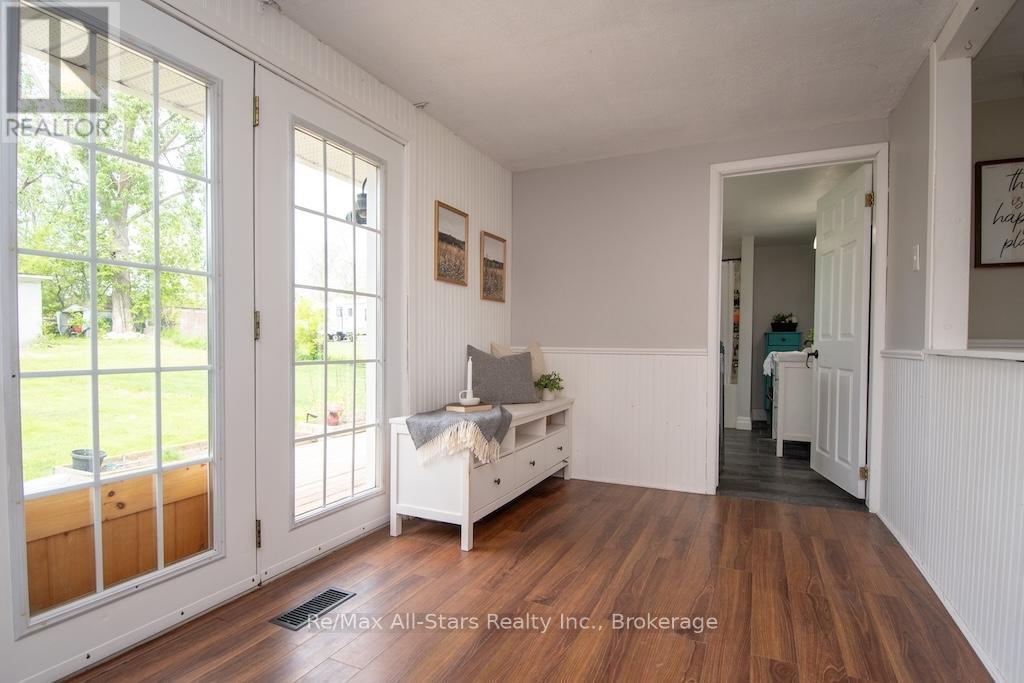 9 Riverside Drive, Kawartha Lakes (Lindsay), Ontario  K9V 0H6 - Photo 21 - X13672558