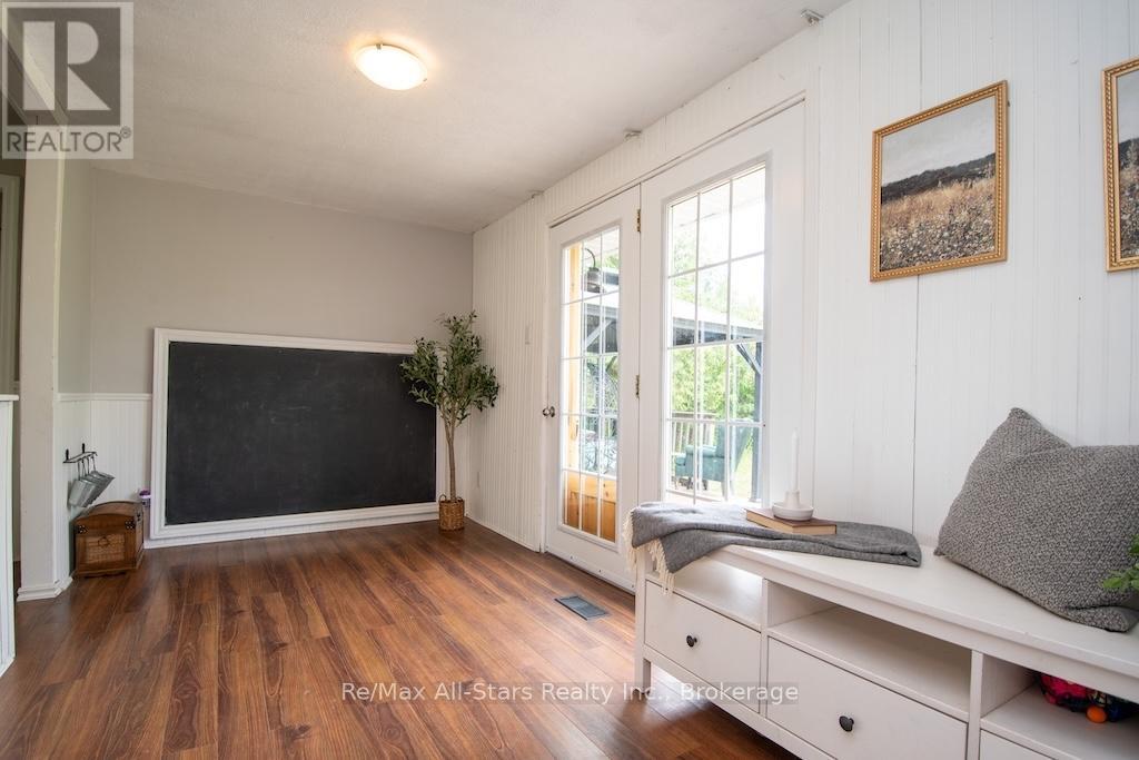 9 Riverside Drive, Kawartha Lakes (Lindsay), Ontario  K9V 0H6 - Photo 23 - X13672558